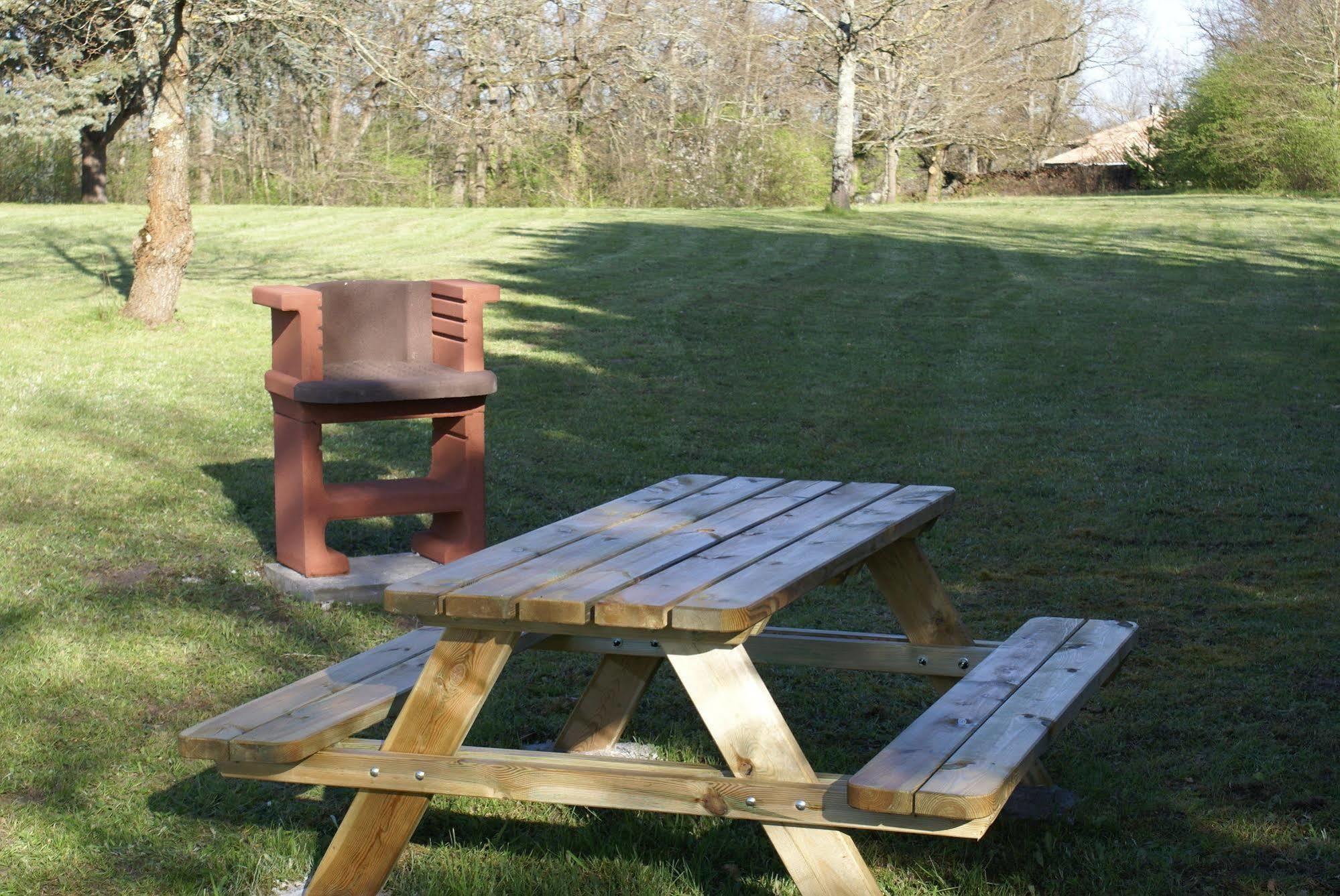 La Forestiere Monclar-de-Quercy エクステリア 写真